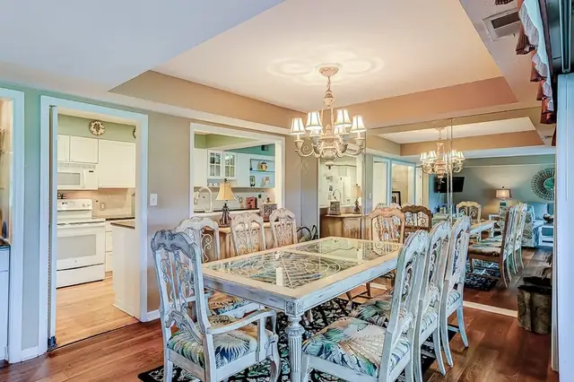 Dining area at Fazio Villas 11